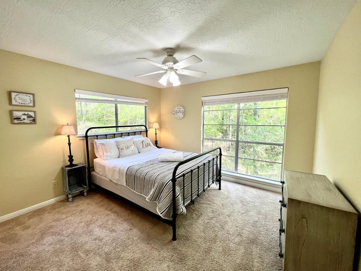 2 Bdrm Treehouse Hideout- Lake Conroe With Boat Ramp Montgomery Exterior foto